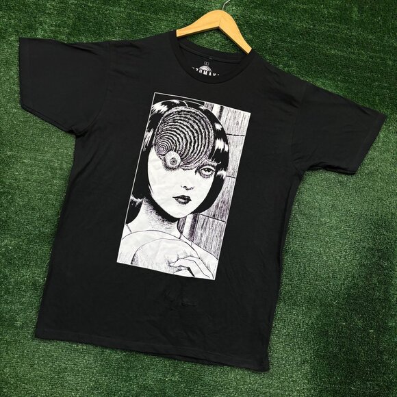 Junji Ito Uzumaki Kirie Horror Anime T-Shirt Size Large - Picture 3 of 4